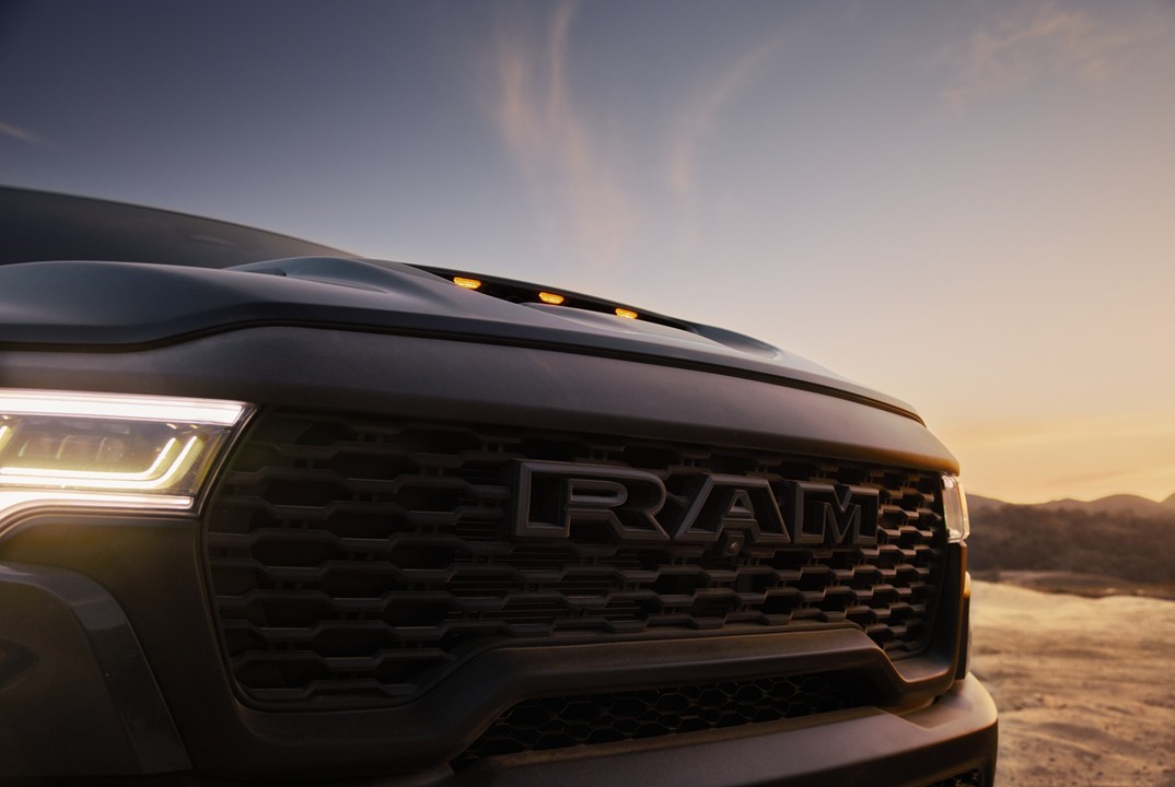 Welcome to Lakeshore Chrysler Jeep Dodge RAM!